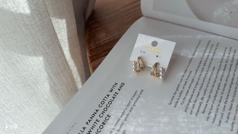 06A1221D-2D32-4EFB-82F0-25E11A675D86