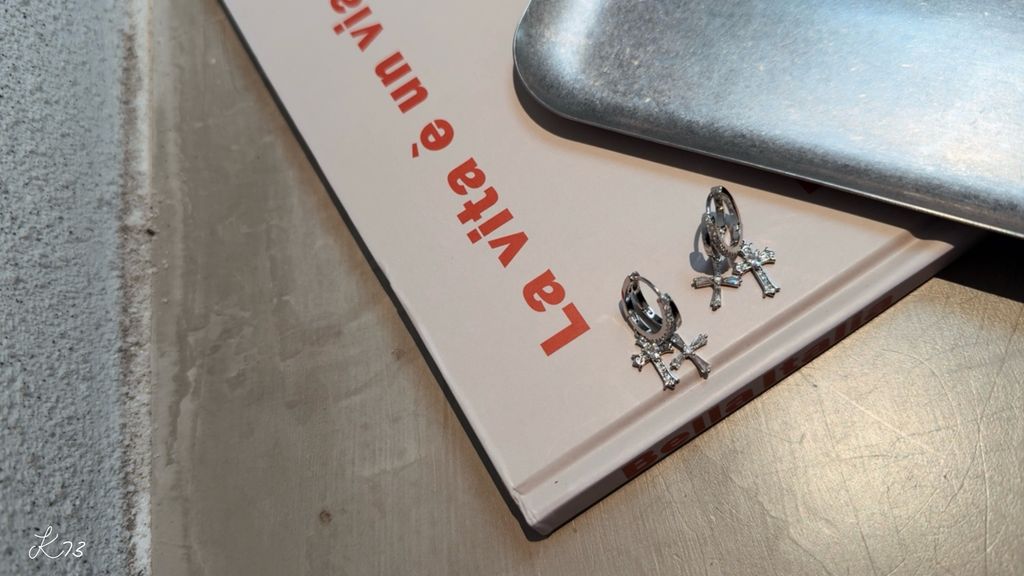 2BF46668-8F4C-4616-A11B-FF2E68F19FCC