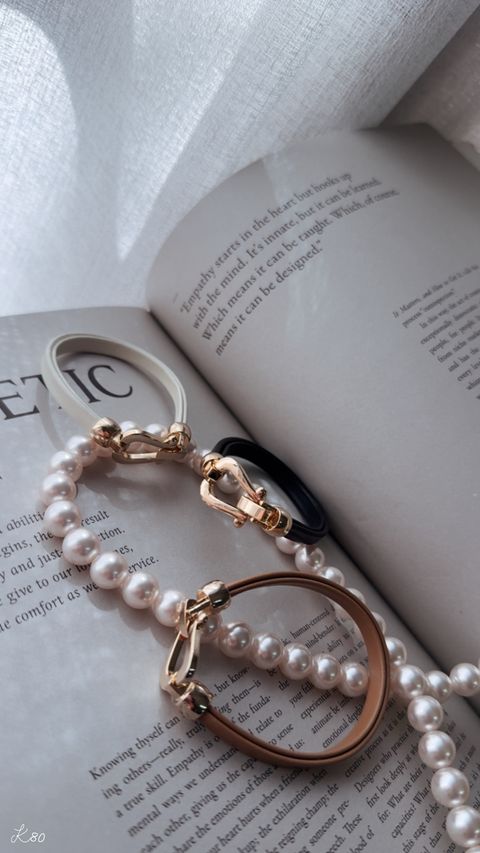 F9C18098-FBEE-4AB7-85B2-CC34F7CA99D5