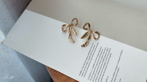 1B35E073-1461-44B3-B55B-8F2DFD4E164C