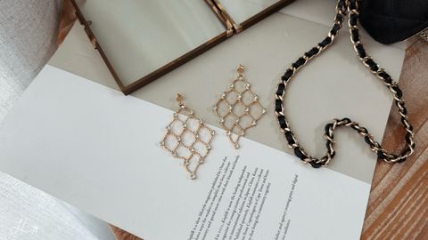 A24C7E65-9C78-4DA8-8EE2-44B2EB490350