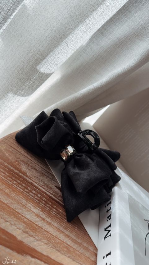 BFD59300-85AB-46B6-9537-2D4A85ACFABF