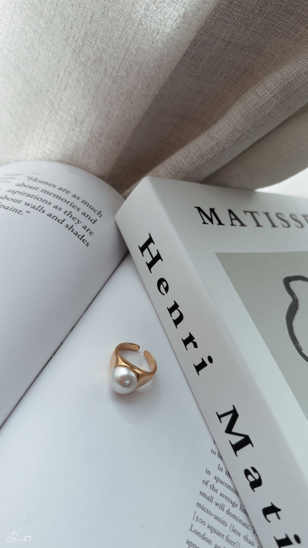 8F165645-0B4C-40F2-8F04-1791FE2565FE