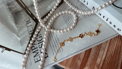 06051670-72FC-417B-AC02-46E5107B7D4C