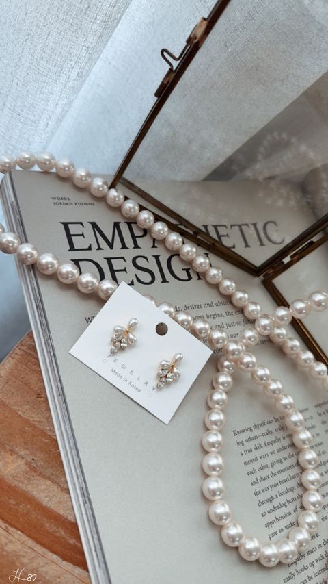 C729C389-7D01-4DD3-87DD-5B793E85A1AC