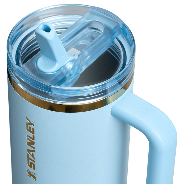Web_PNG_Square-The_Quencher_ProTour_Flip_Straw_Tumbler_40OZ_-_Messi_Striker_Blue_-_Lid_Detail_1e38fce5-0bfc-4af6-bd2a-f0f3806256f7