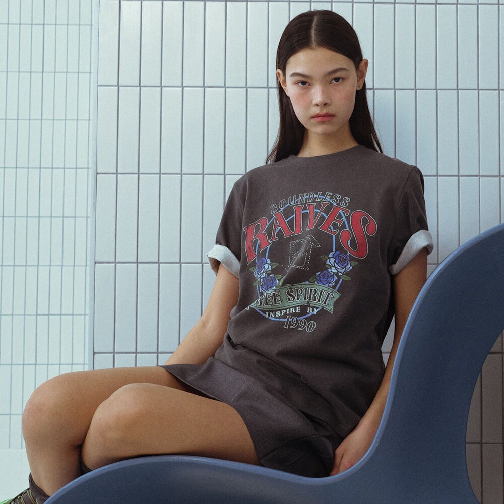 RAIVE] Vintage Rose Graphic T-shirt – Arielle Store