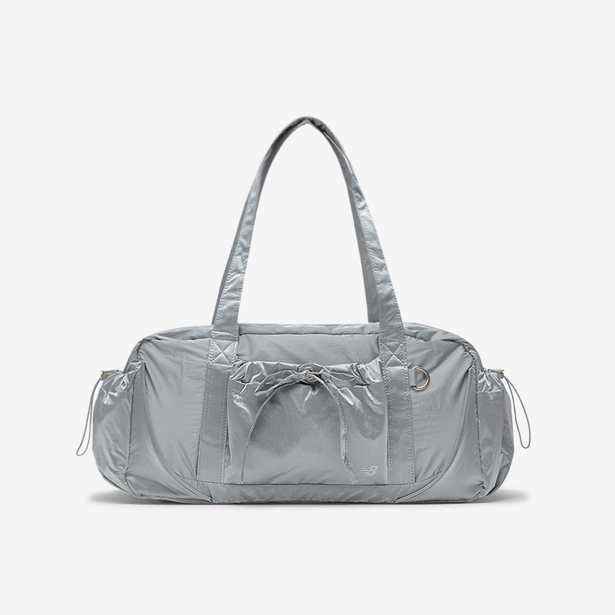 ★New Balance★ NBGCFSW105 Glossy Ribbon Duffle Bag LYELLOW New Balance] Glossy Ribbon Duffle Bag – Arielle Store