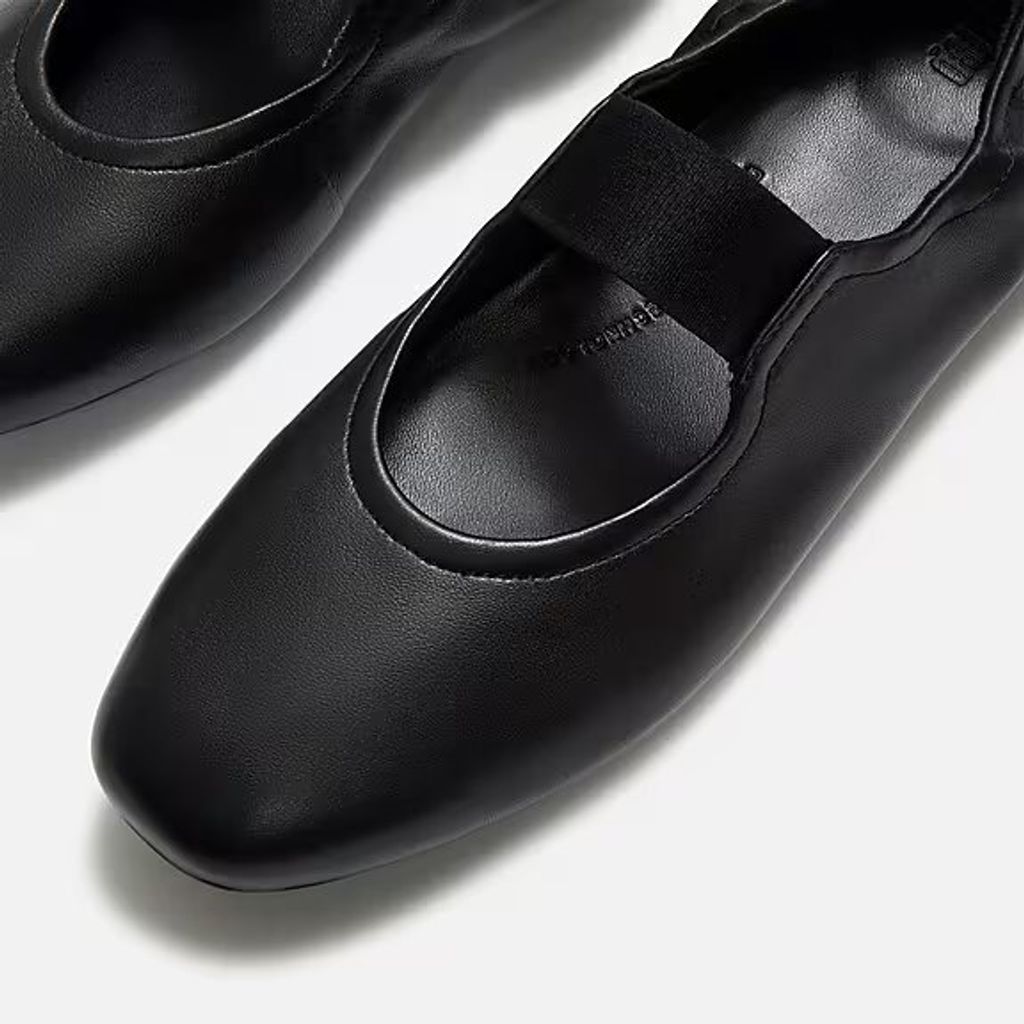 DELICATO-POISE-LEATHER-MARY-JANES-ALL-BLACK_AAE-090_2