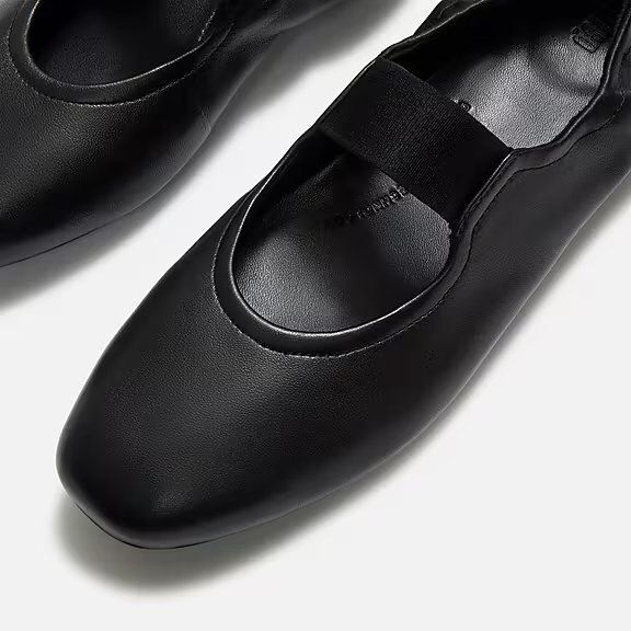 DELICATO-POISE-LEATHER-MARY-JANES-ALL-BLACK_AAE-090_2