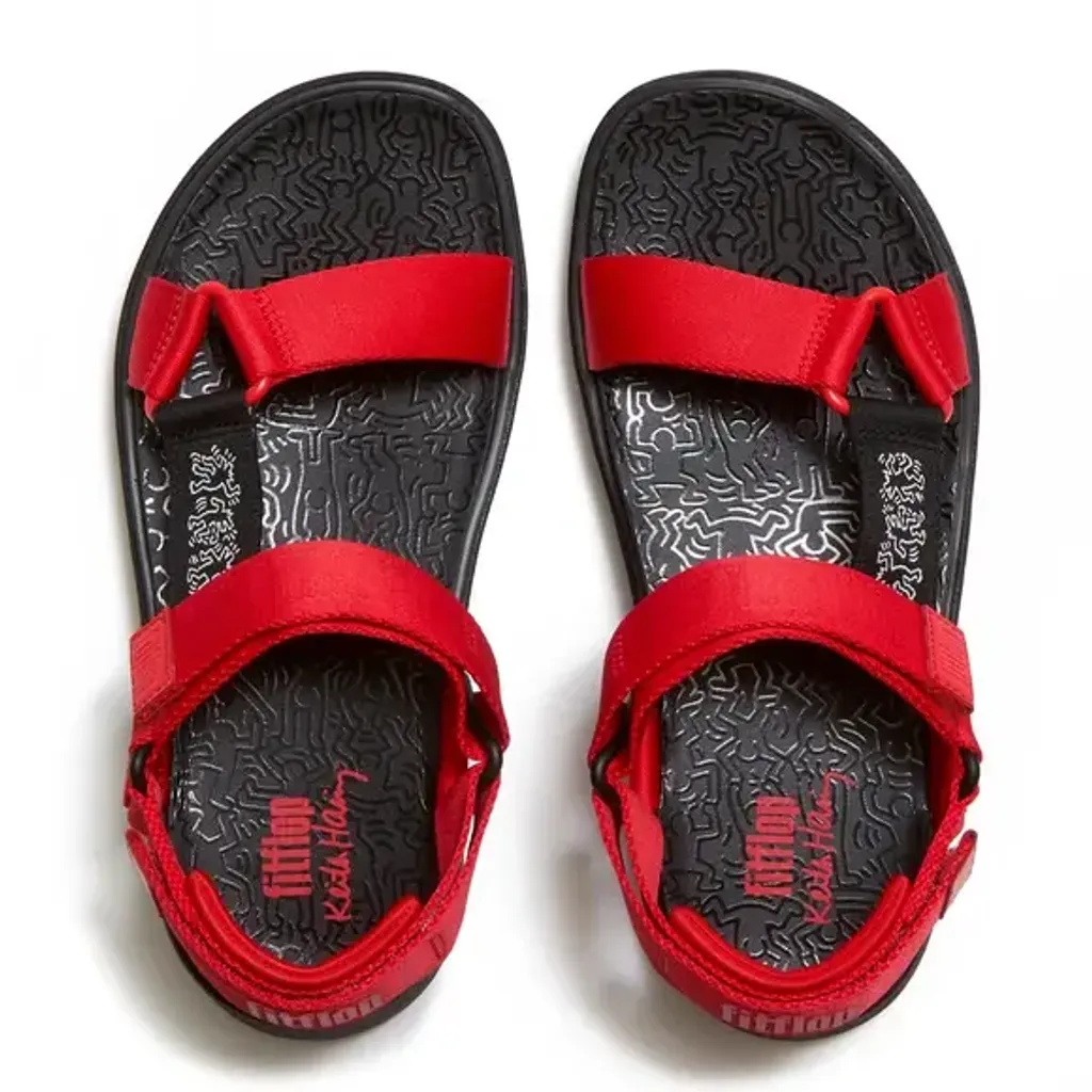 FITFLOP-X-KEITH-HARING-GEN-FF-T-BAR-SANDALS-SIGNAL-RED_AUS-E80_3_580x