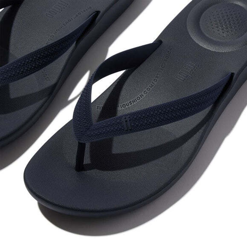 IQUSHION-MENS-TEXTURED-STRAP-FLIP-FLOPS-MIDNIGHT-NAVY_A6Q-399_2_580x