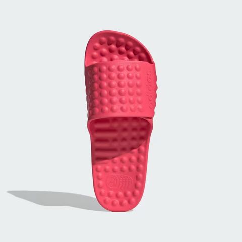Adissage_360rec_Slides_Pink_KJ2197_02_standard_hover