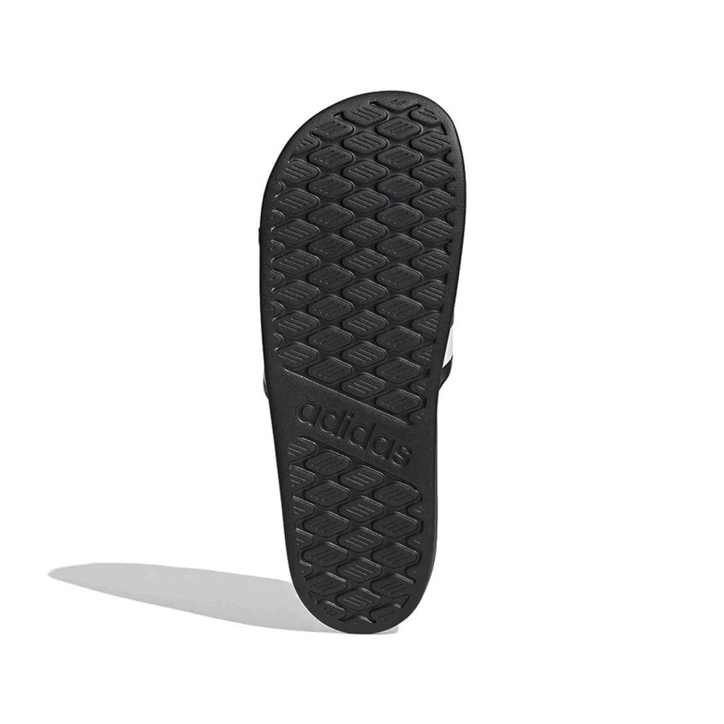 HP6999_4_FOOTWEAR_Photography_Bottom_View_grey