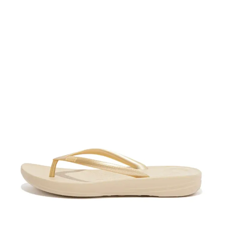 iqushion-ergonomic-flip-flops-gold_e54-010_1024x