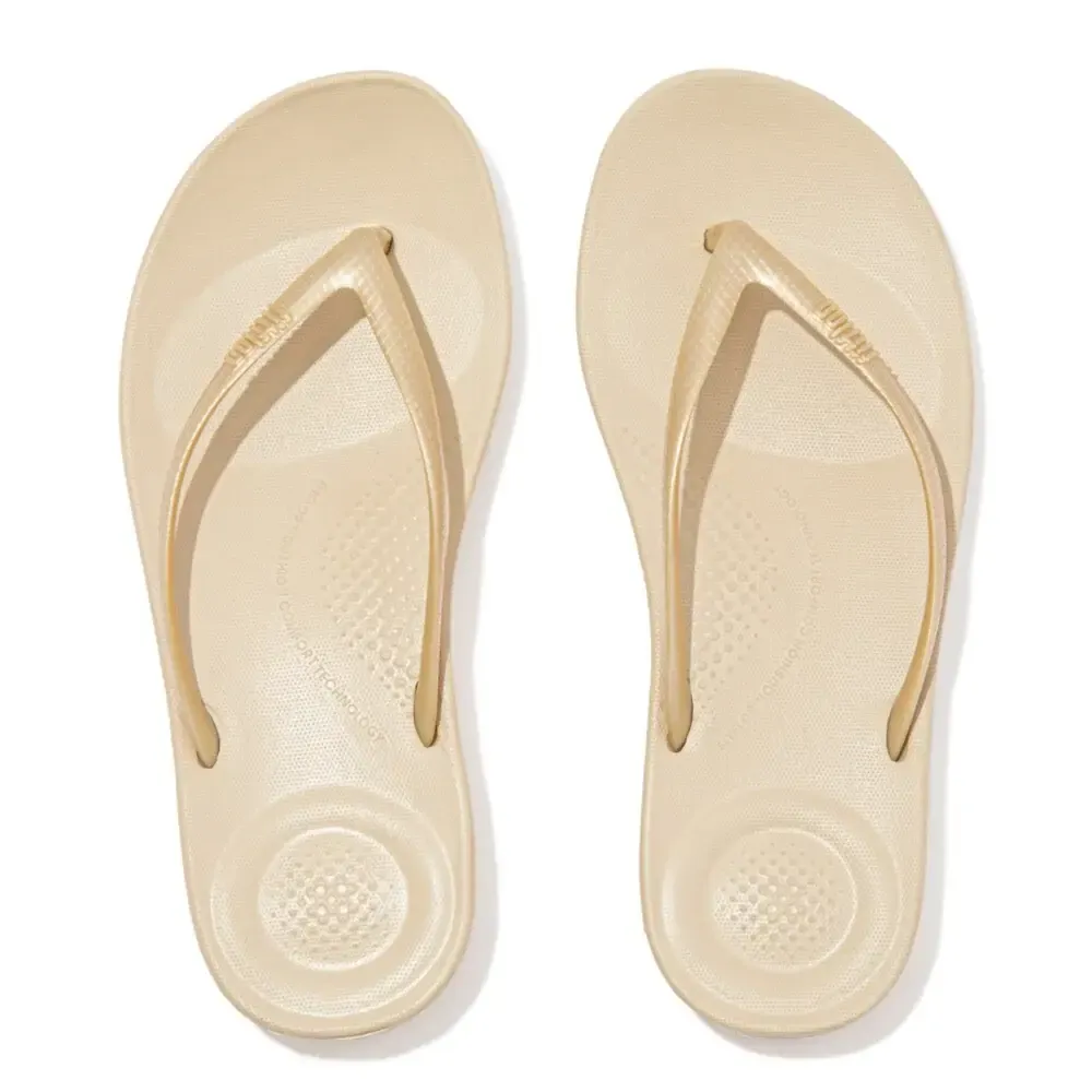 iqushion-ergonomic-flip-flops-gold_e54-010_2_1024x