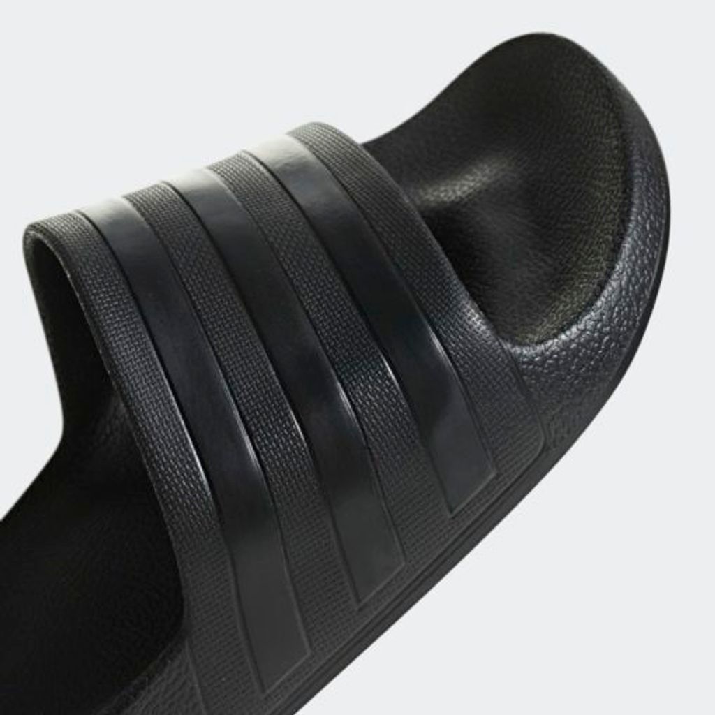 Adilette_Aqua_Slides_Black_F35550_41_detail-510x510