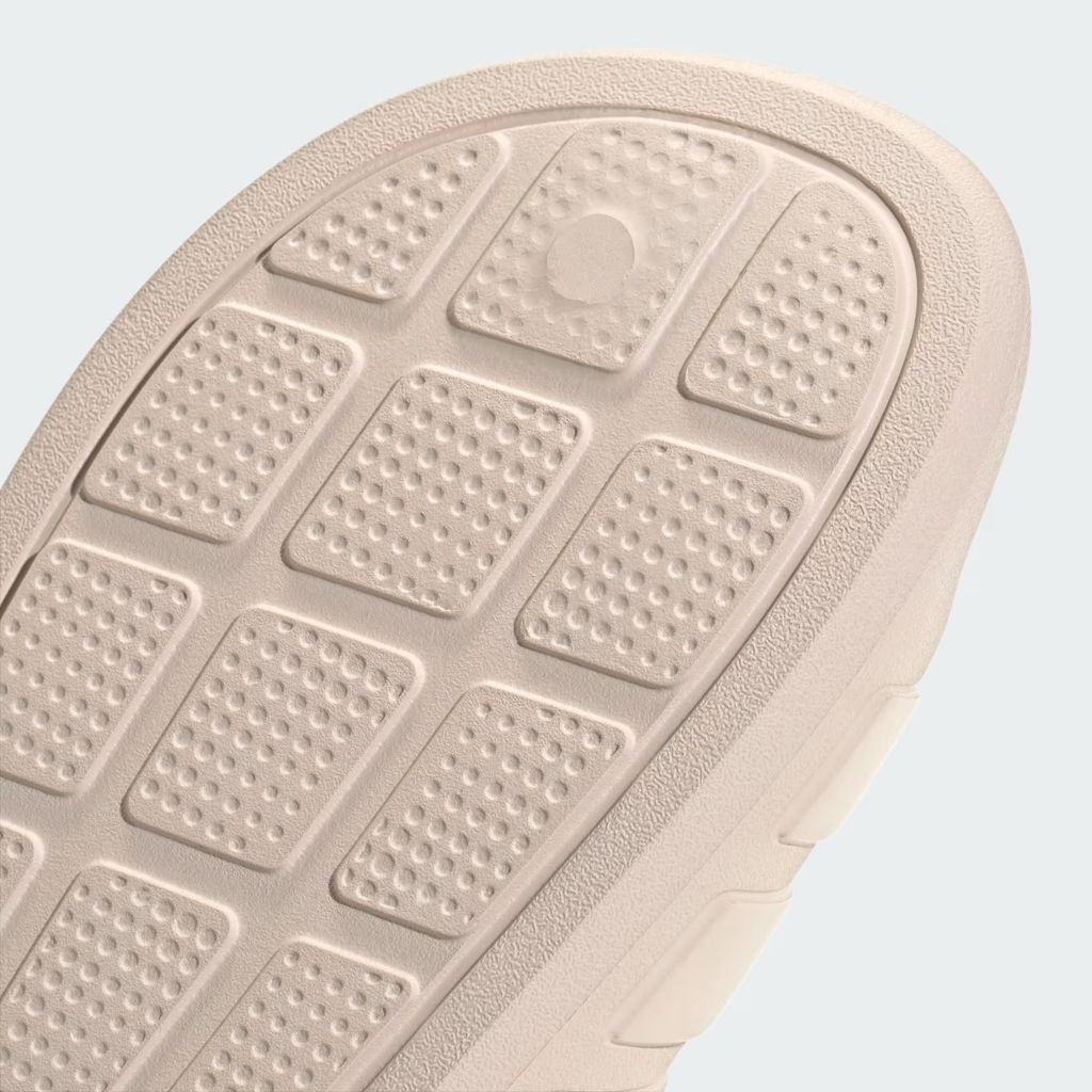 Adilette_Flow_Slides_White_JP5684_42_detail