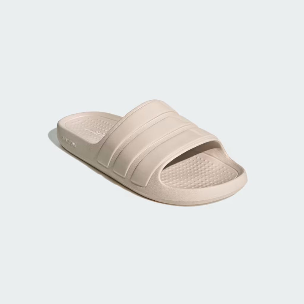 Adilette_Flow_Slides_White_JP5684_04_standard (1)