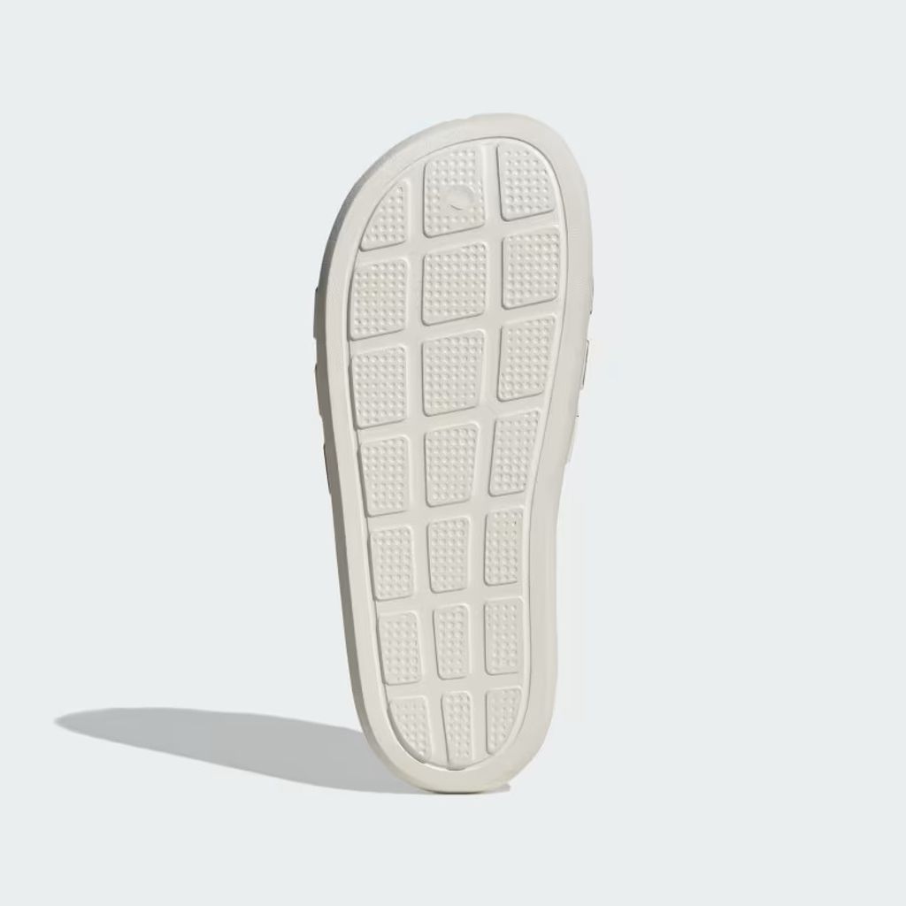 Adilette_Flow_Slides_White_IG6858_03_standard