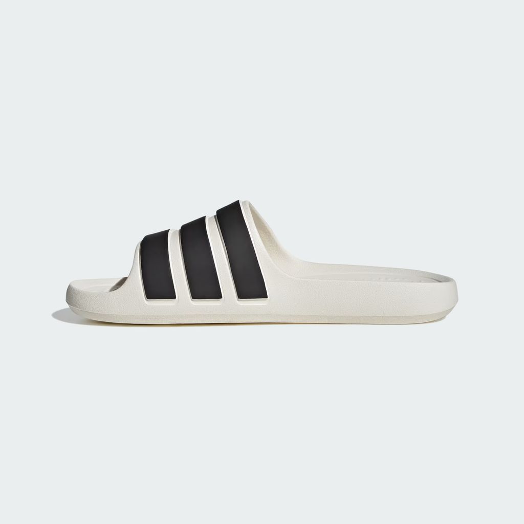 Adilette_Flow_Slides_White_IG6858_06_standard