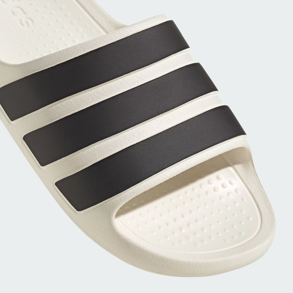Adilette_Flow_Slides_White_IG6858_41_detail