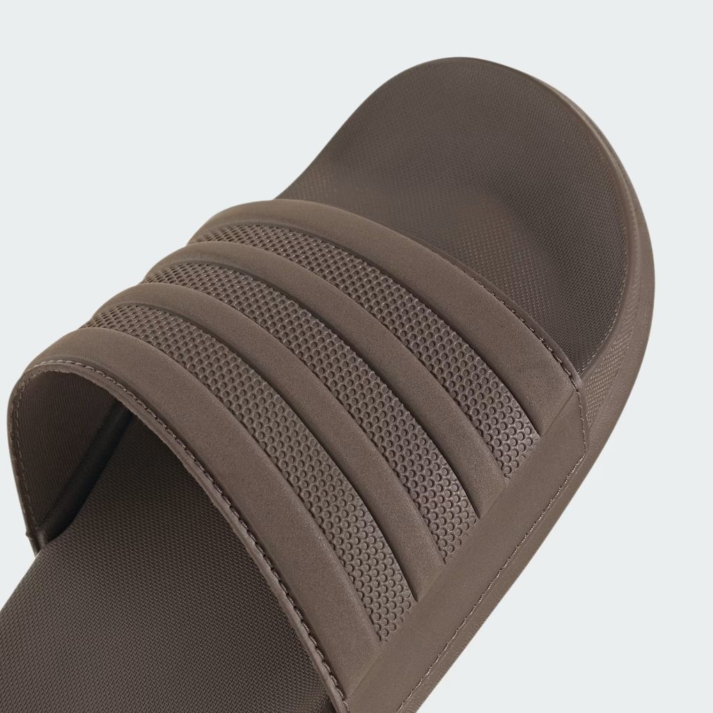 Adilette_Comfort_Slides_Brown_JI2256_41_detail_11zon