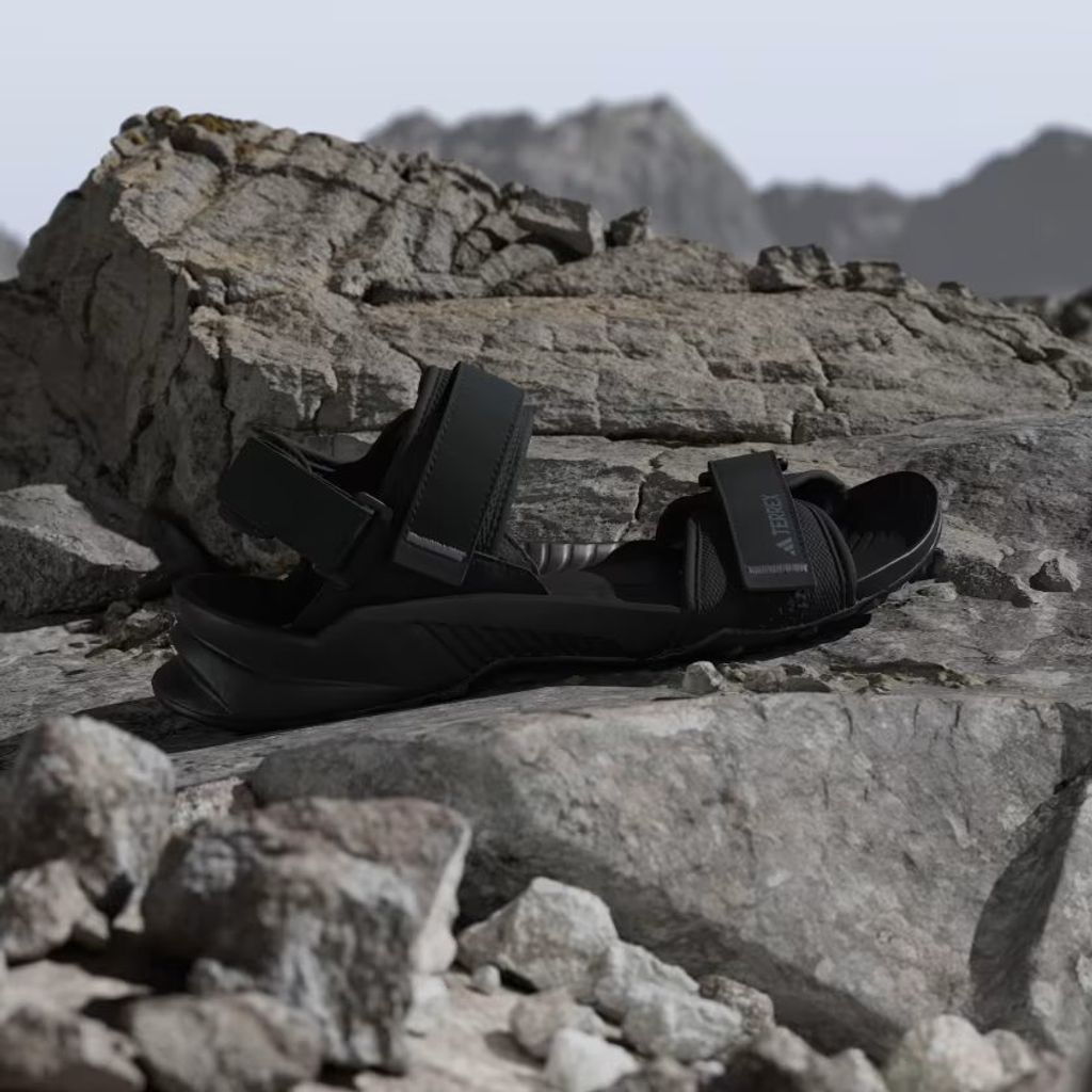 Terrex_Hydroterra_Sandals_Black_JQ2231_HM3_hover