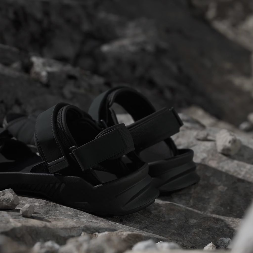 Terrex_Hydroterra_Sandals_Black_JQ2231_HM10