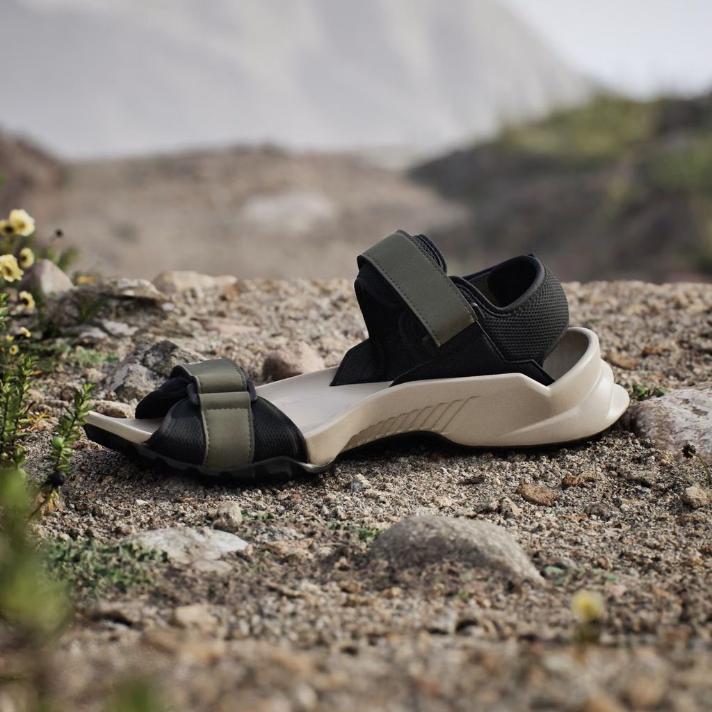 Terrex_Hydroterra_Sandals_Green_JQ2236_HM7