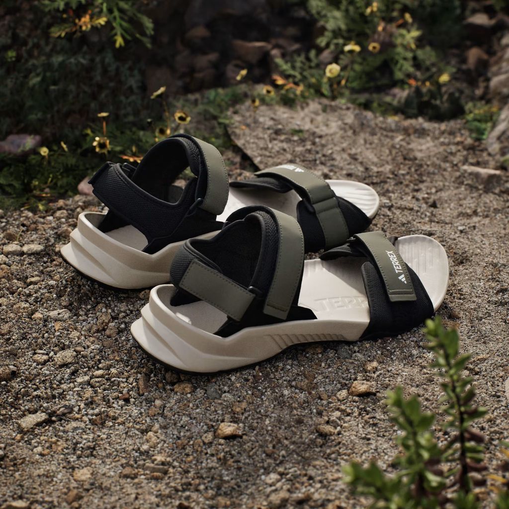 Terrex_Hydroterra_Sandals_Green_JQ2236_HM6