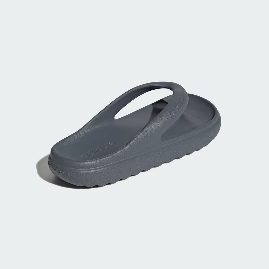 ADILETTE_LUMIA_SLIDES_Black_HP6947_05_standard
