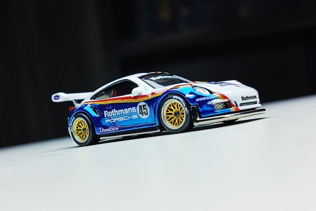 Picsart_25-11-01_20-56-23-203