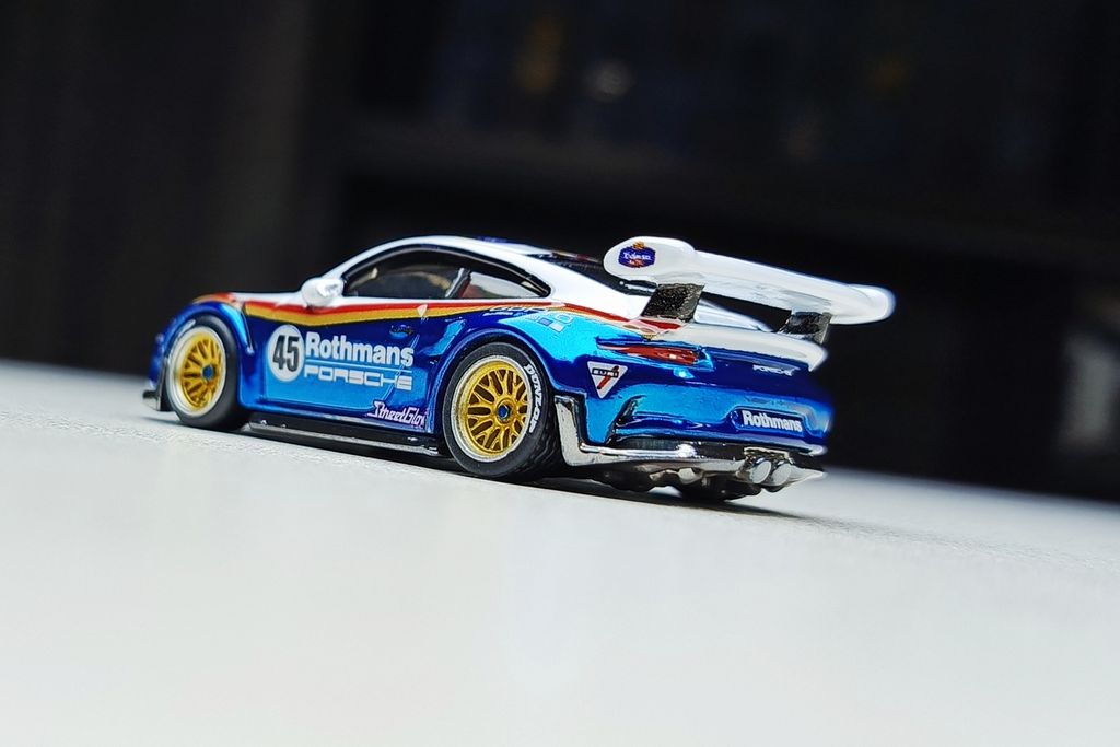 Picsart_25-11-01_20-58-10-540