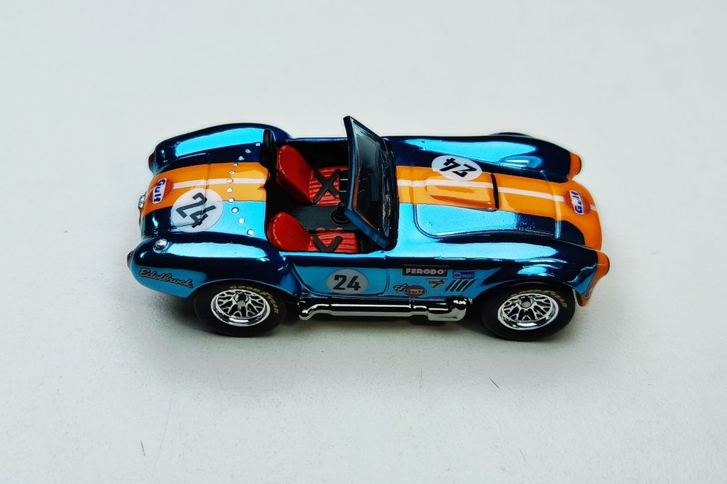 Picsart_25-11-01_23-12-39-426