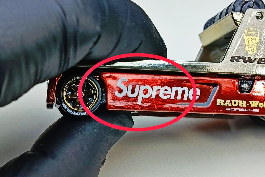 Picsart_25-11-01_22-58-22-969