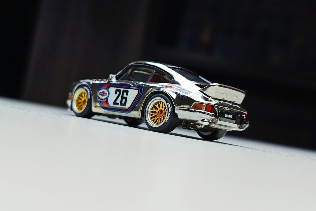 Picsart_25-11-01_23-40-53-239