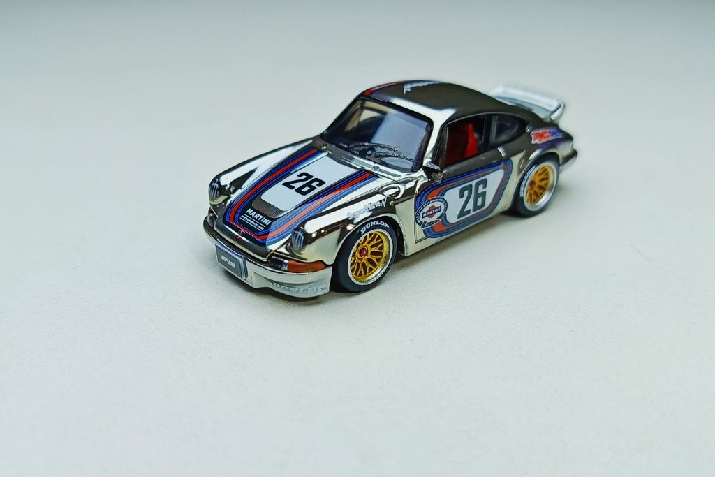 Picsart_25-11-01_23-40-04-131