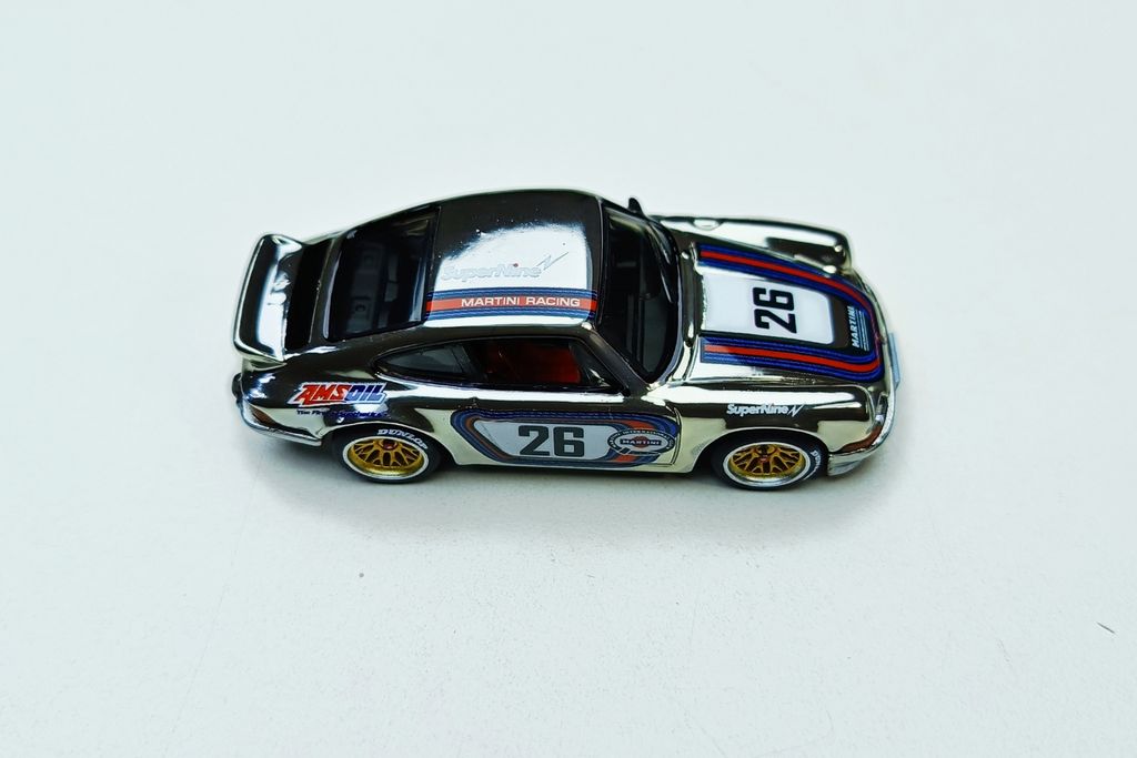 Picsart_25-11-01_23-41-46-353