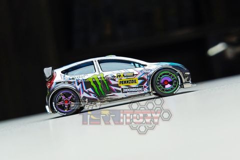 Picsart_25-12-17_19-37-47-441