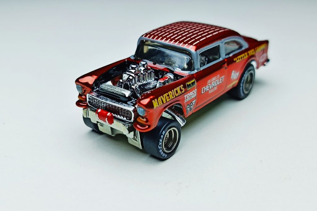 Picsart_26-02-25_22-52-46-653