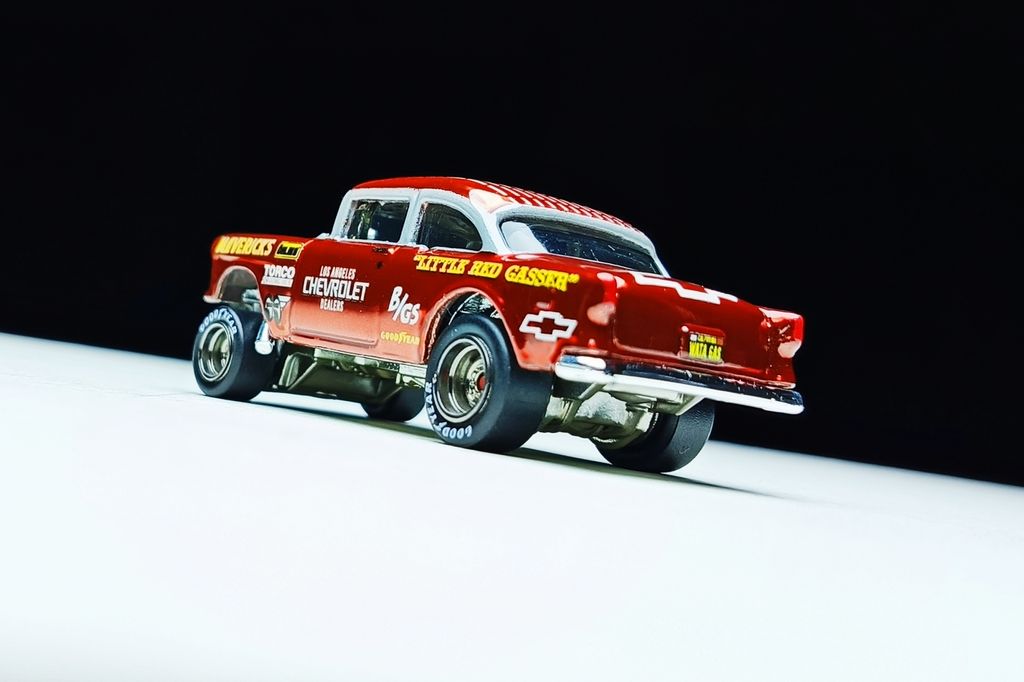 Picsart_26-02-25_22-53-36-996