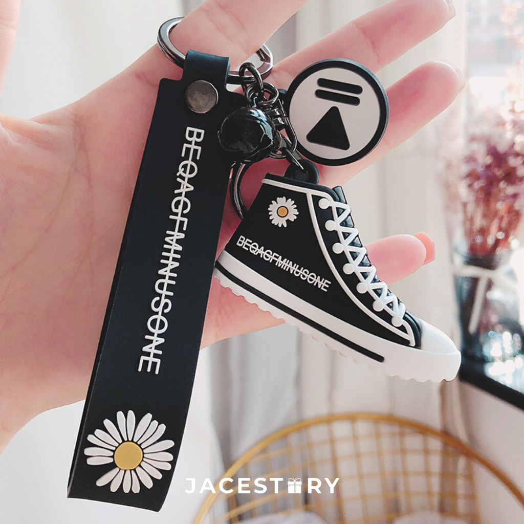 Daisy Sneaker Charm Keychain