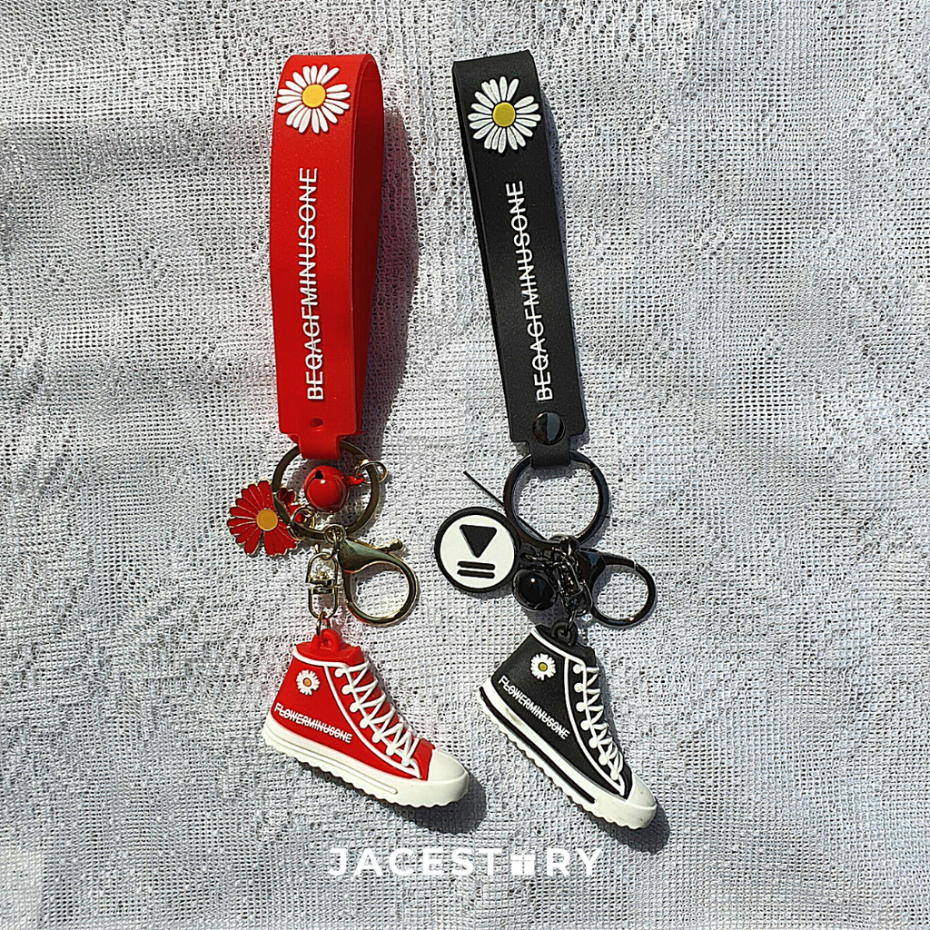 Daisy Sneaker Charm Keychain