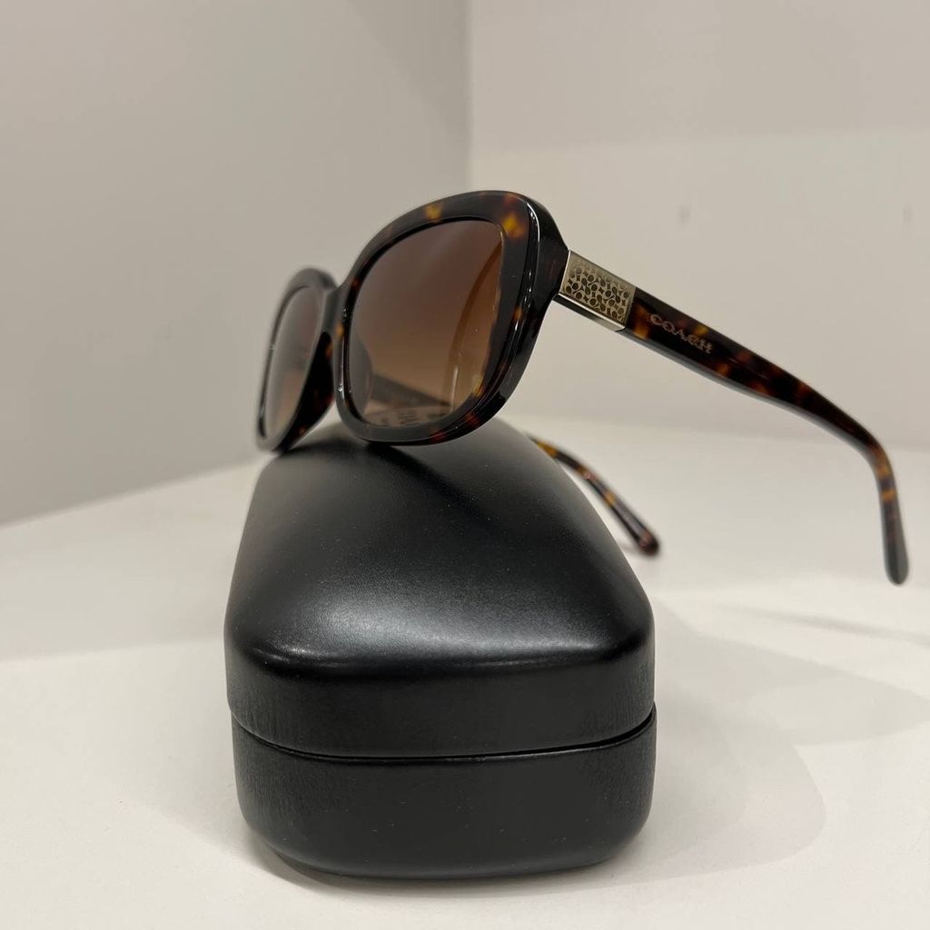 READY STOCK IN MALAYSIA) COACH SIGNATURE RECTANGLE SUNGLASSES (COACH L1142)  DARK TORTOISE – HBOUS