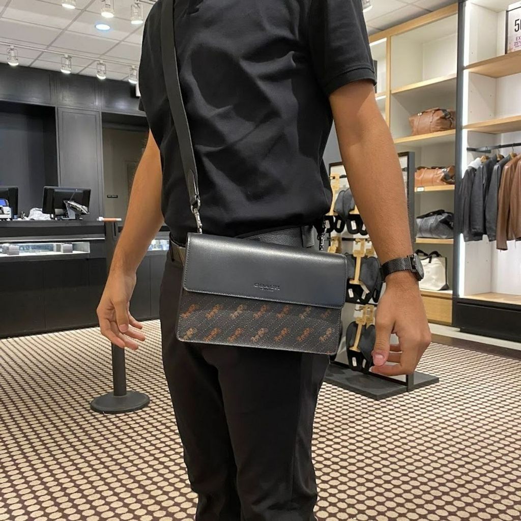 READY STOCK IN MALAYSIA) COACH TURNER FLAP CROSSBODY / CLUTCH WITH HORSE  AND CARRIAGE DOT PRINT (C6585) GUNMETAL/BLACK/SADDLE – HBOUS