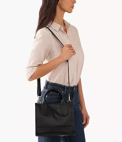 SHB3135001_onmodel1