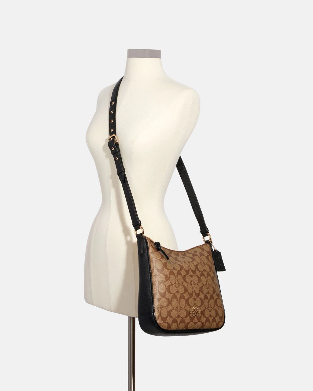 photo_2025-11-06_22-42-11