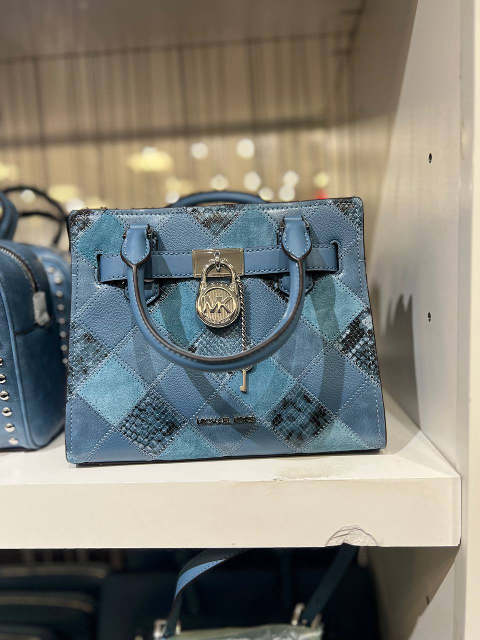 photo_2025-11-10_20-11-31