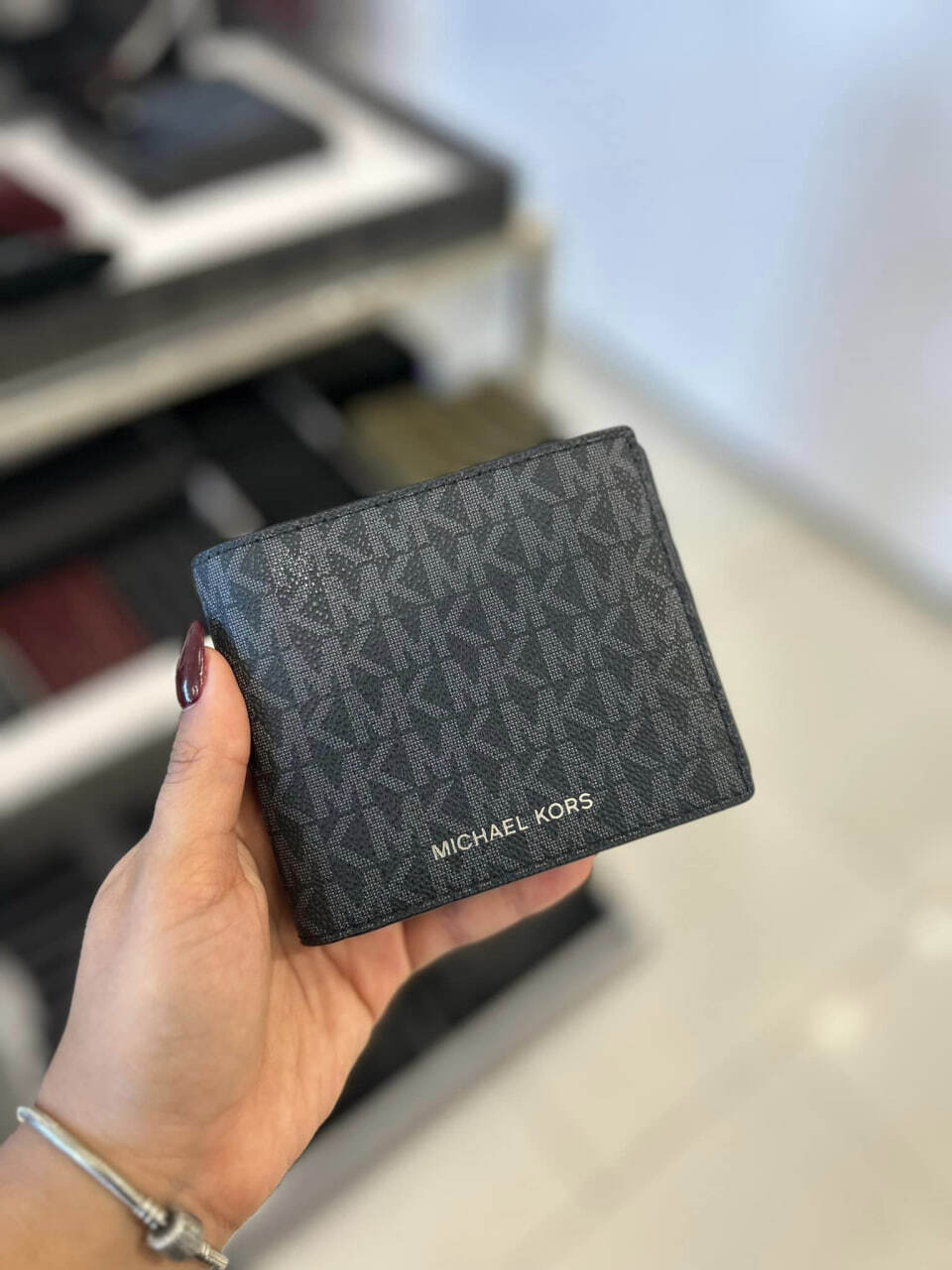 photo_2025-11-10_20-29-03